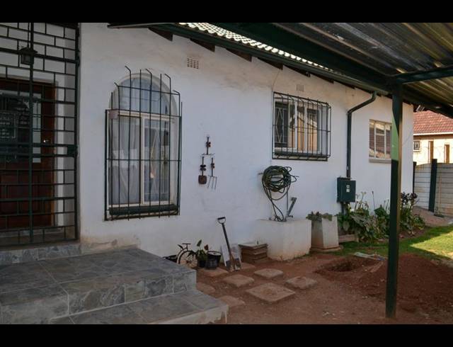 4 BEDROOM HOUSE FOR SALE IN WITPOORTJIE